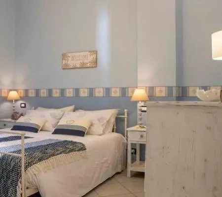 Blue Marine - Trilocale Con Smart Tv, Wifi Gratuito, Aria Condizionata, Ideale Per Famiglie * Varigotti