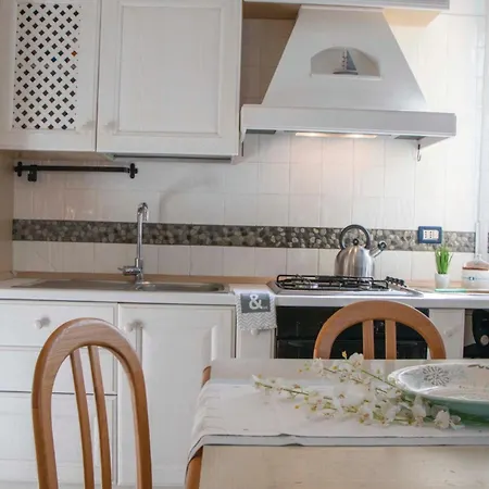 Blue Marine - Trilocale Con Smart Tv, Wifi Gratuito, Aria Condizionata, Ideale Per Famiglie Apartment